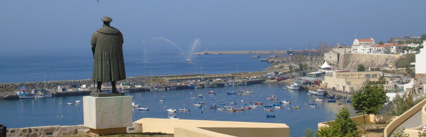 Vista del puerto de Sines